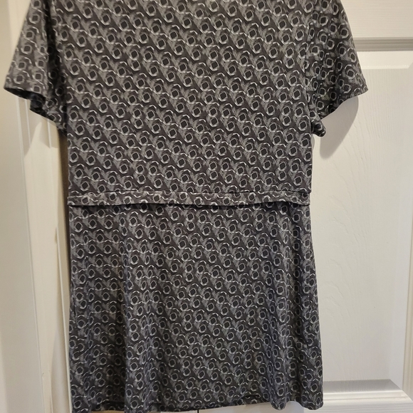 Daisy Fuentes V neck - Picture 4 of 6